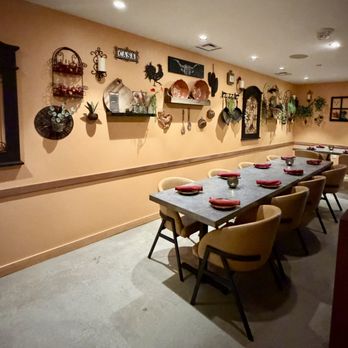 Descanso Restaurant - private dining room - Mexican Near Me - Los Angeles, California