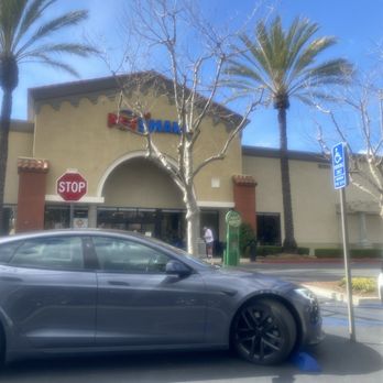 PetSmart - Pet Training Near Me - Rancho Santa Margarita, California