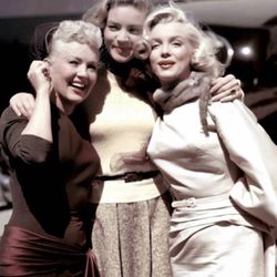 GLAM - At GLAM we believe in lifting others up #girlpower