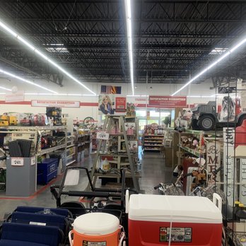 Tractor Supply - Pet Stores Near Me - Chandler, Arizona