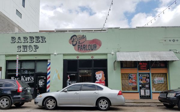 Sig's Lagoon Record Shop by null