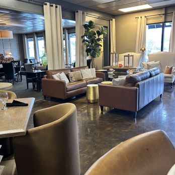 Gourmet & Co - View of waiting area from bar - New American Near Me - Johnson City, Tennessee