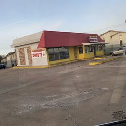 Holliday Donuts - Donuts