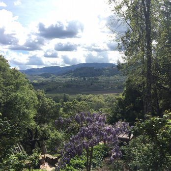 Rombauer Vineyards - Wineries Near Me - St. Helena, California