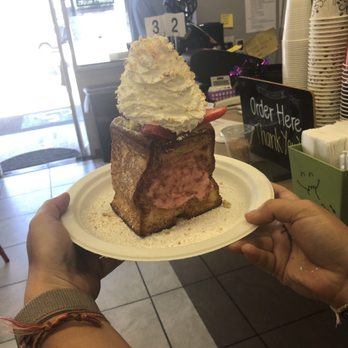 Button Up Cafe - Breakfast & Brunch Near Me - Pearl City, Hawaii