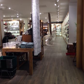 Depot - View inside the shop - Home Decor Near Me - Berlin, BE