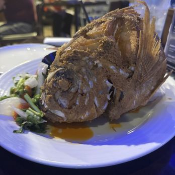 Moani Waikiki - Whole fried fish (snapper) - Seafood Near Me - Honolulu, Hawaii
