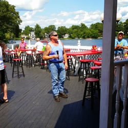 Waterfront Mary's - Fun fun fun.