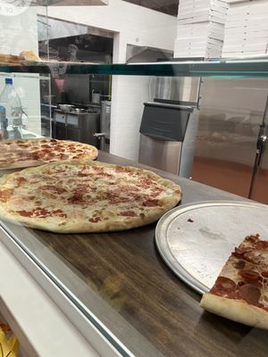 Rocco’s Pizza Oak Park by null