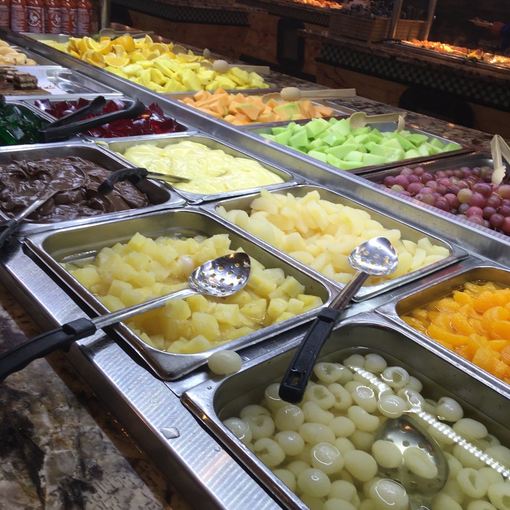 King Buffet - Fresh fruit dessert counter - Buffets Near Me - Plano, Texas King Buffet - Fresh fruit dessert counter - Buffets Near Me - Plano, Texas
