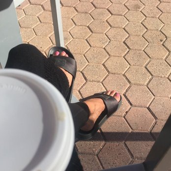 Soak Nails - Waiting for my ride in this perfect pedi weather after my appt #LAlife - Nail Salons Near Me - Encino, California Soak Nails - Waiting for my ride in this perfect pedi weather after my appt #LAlife - Nail Salons Near Me - Encino, California