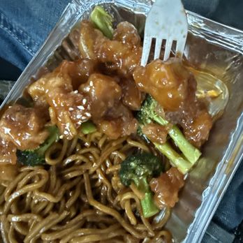 Tasty China - Sesame chicken 10/10 - Chinese Near Me - Lexington, North Carolina Tasty China - Sesame chicken 10/10 - Chinese Near Me - Lexington, North Carolina
