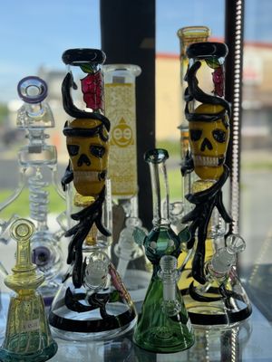 Z Smoke & Vape, 404 E High St, Carlisle, PA 17013, US