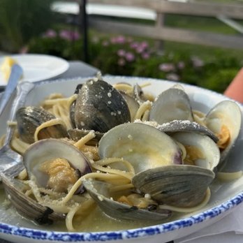 Barnacle Bill's - Bars Near Me - Rumson, New Jersey