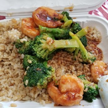 Good Chinese Restaurant - Shrimp with Broccoli and Brown Rice - Chinese Near Me - Brooklyn, New York
