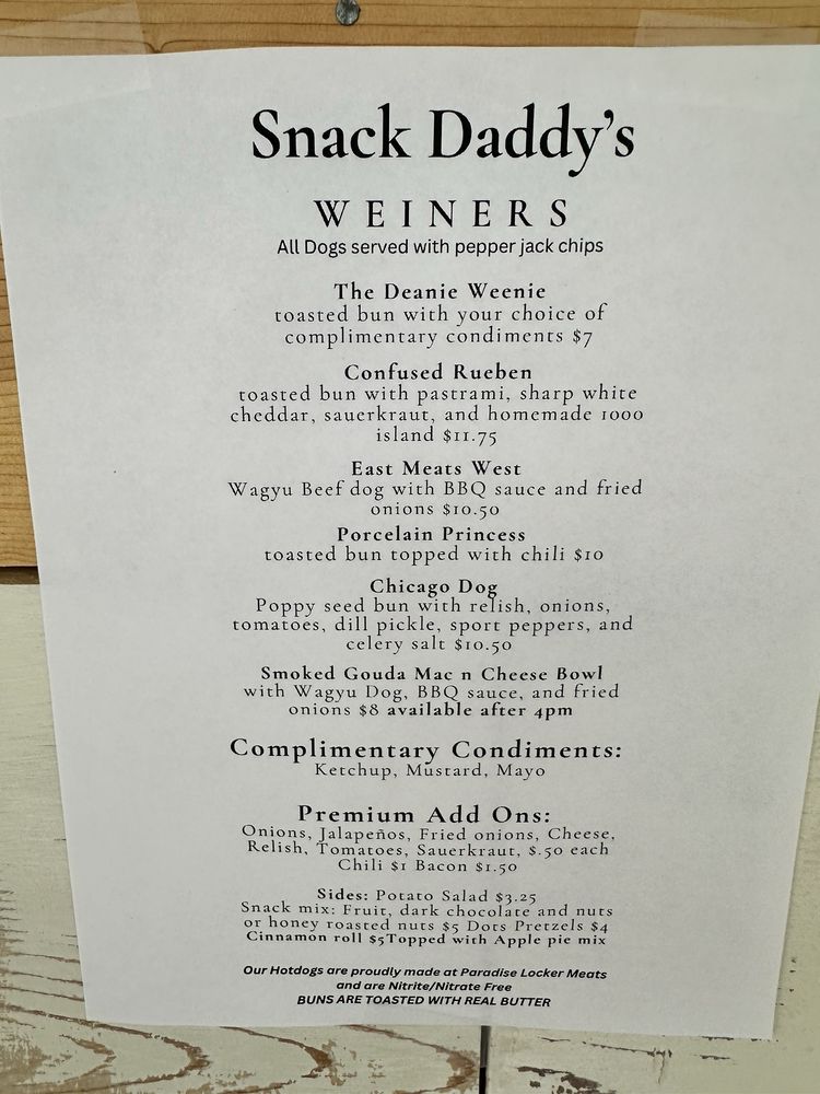 Snack Daddy’s Logo