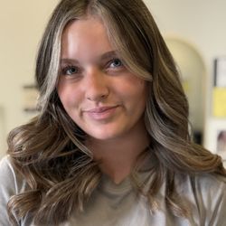 Expressions Salon & Studio - After cut, color and highlights