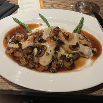 Cooper’s Hawk Winery & Restaurant - Chicken Madeira yummy! - Desserts Near Me - Gilbert, Arizona