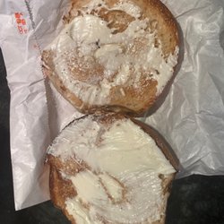 Dunkin' - Bagel With Cream Cheese