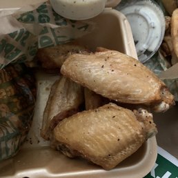 No lemon pepper ! They should be ashamed. No lemon pepper ! They should be ashamed.