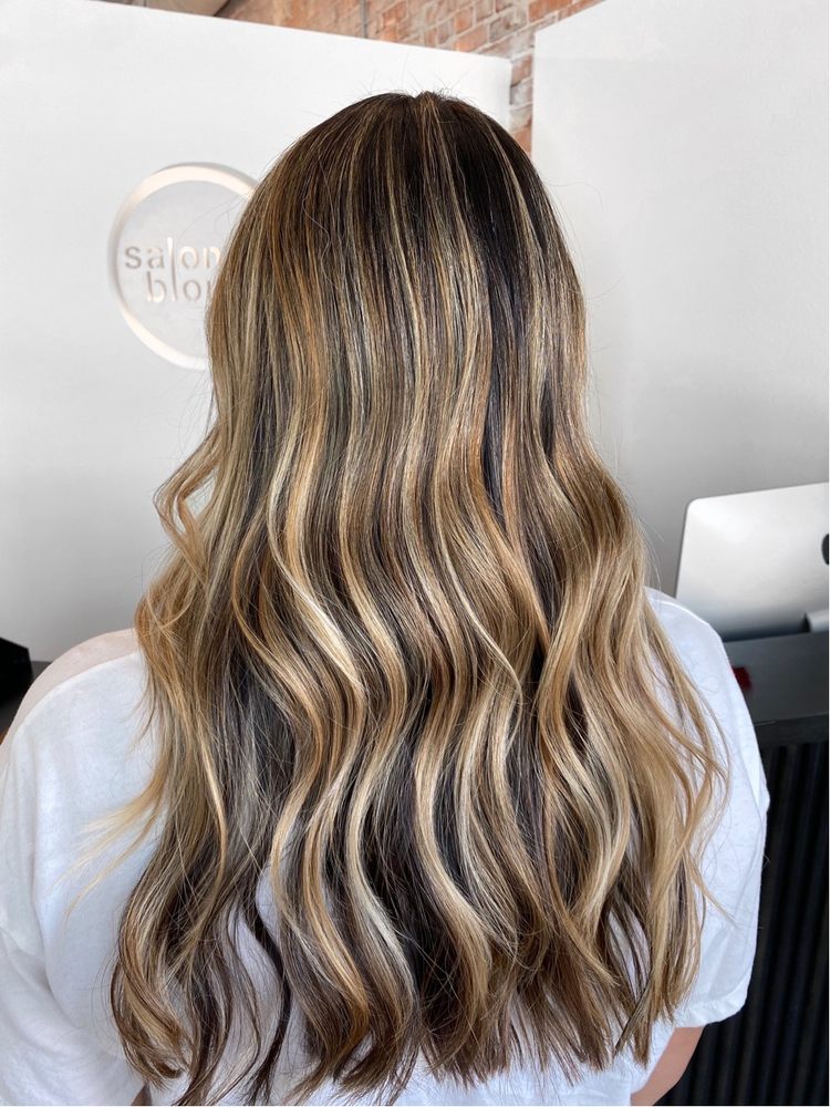 Salon Blondie Image