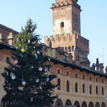 Piazza Ducale e Castello - Atmosfera natalizia - Landmarks & Historical Buildings Near Me - Vigevano, PV Piazza Ducale e Castello - Atmosfera natalizia - Landmarks & Historical Buildings Near Me - Vigevano, PV
