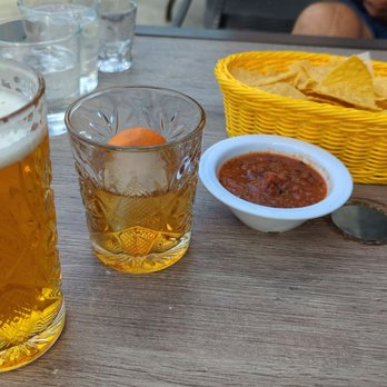 Mesa Fresca - $5 Breakside Wanderlust IPA $9 Mesa Woodford OFash in gorgeous glassware ;) Free chips (kinda stale) +very good smoky mild salsa 9-7-2023 - Peruvian Near Me - Oregon City, Oregon Mesa Fresca - $5 Breakside Wanderlust IPA $9 Mesa Woodford OFash in gorgeous glassware ;) Free chips (kinda stale) +very good smoky mild salsa 9-7-2023 - Peruvian Near Me - Oregon City, Oregon