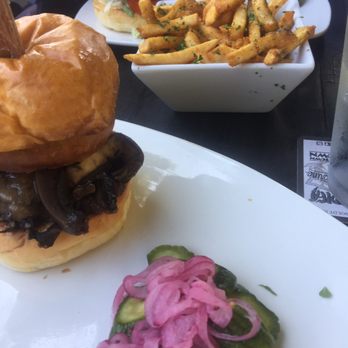 Morrison - Shroomer, Classic Burger and fries - Gastropubs Near Me - Los Angeles, California Morrison - Shroomer, Classic Burger and fries - Gastropubs Near Me - Los Angeles, California