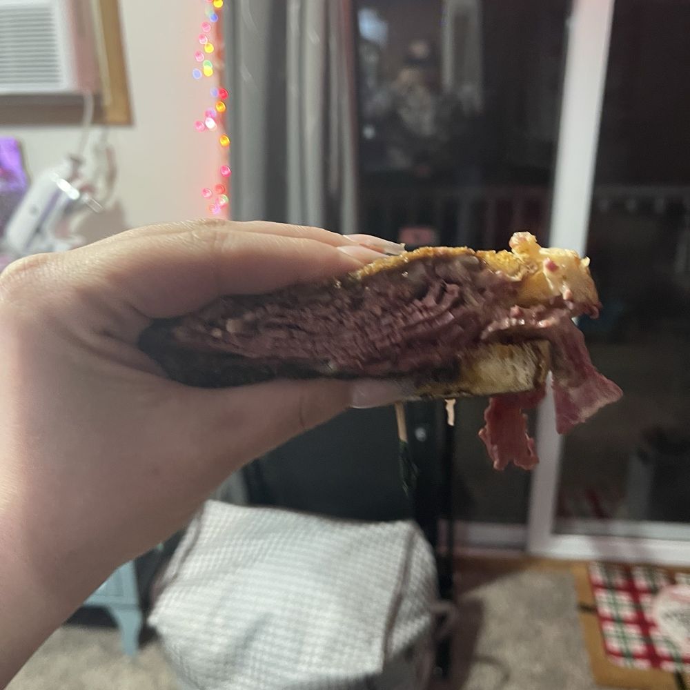 Pipers Restaurant - $17 Al carte Rueben. - American Near Me - Flat Rock, Michigan