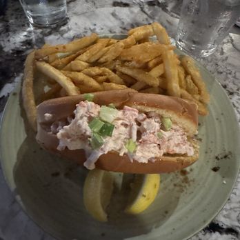 Ballast Point - Lobster Roll w/fries - Brewpubs Near Me - Anaheim, California