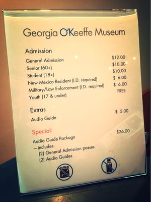 Georgia O'Keeffe Museum by null