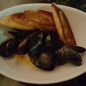 Maple Ave Restaurant - Restaurant Week Summer 2016 - PEI Mussels - New American Near Me - Vienna, Virginia