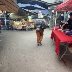 MTA - 103 St - Corona Plaza Subway Street - Plenty of food vendors outside