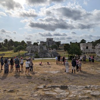 Zona Arqueológica de Tulum - View shortly after entering the Tulum Mayan ruins. Zona Arqueológica de Tulum, part of Parque Nacional Tulum. - Landmarks & Historical Buildings Near Me - Tulum, ROO