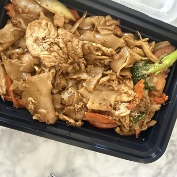 Thai Rhapsody - Drunken Noodle - Thai Near Me - Mill Creek, Washington