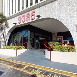 Bank of America Financial Center - Storefront