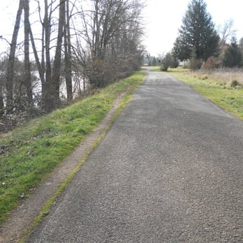 Ruth Bascom Riverbank Path System - Portion of west bank path - Parks Near Me