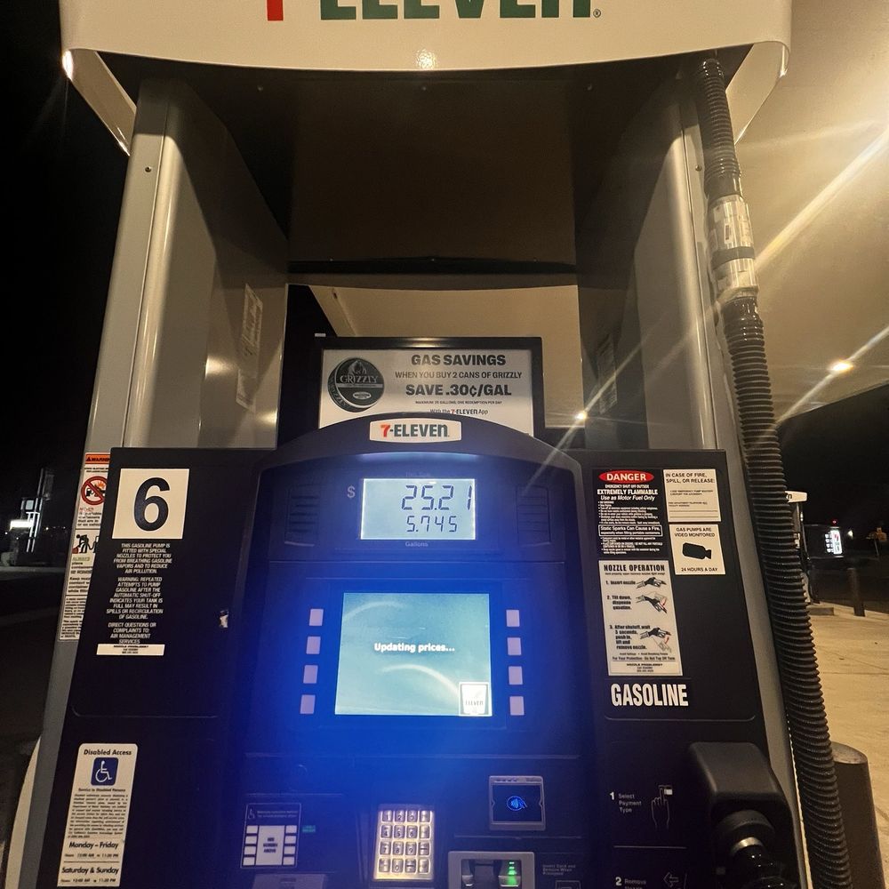 7- Eleven - Gas Stations Near Me - Hemet, California