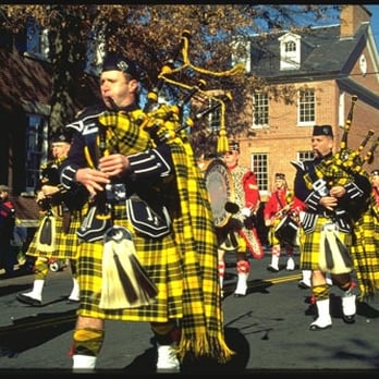 Scottish Christmas Walk Weekend - Love those yellow tartans! - Local Flavor Near Me Scottish Christmas Walk Weekend - Love those yellow tartans! - Local Flavor Near Me