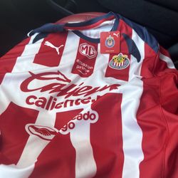 J&D Soccer - Fake jersey they be saying it's "replica " fan version when it's not