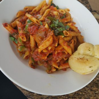 BJ's Restaurant & Brewhouse - Italiano Vegetable Penne - New American Near Me - Laurel, Maryland