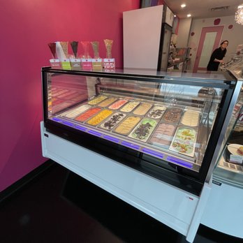 Le Macaron French Pastries - Macarons Near Me - Fishers, Indiana Le Macaron French Pastries - Macarons Near Me - Fishers, Indiana
