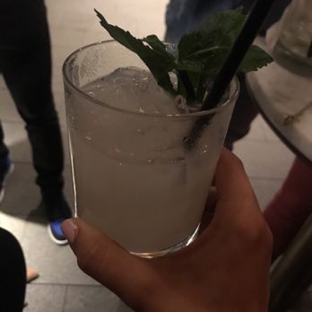 Earls Kitchen + Bar - $5 margarita - New American Near Me - Miami, Florida Earls Kitchen + Bar - $5 margarita - New American Near Me - Miami, Florida