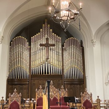 First Presbyterian Church - Pulpit area - Churches Near Me - Lexington, Kentucky First Presbyterian Church - Pulpit area - Churches Near Me - Lexington, Kentucky