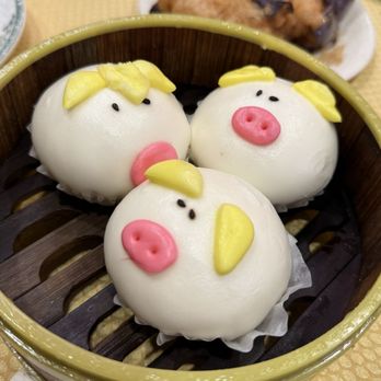 Golden Lake Pavilion - Taro Bun - Dim Sum Near Me - Flushing, New York
