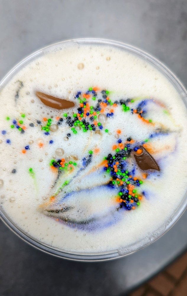 Social spots from Bizarre Coffee