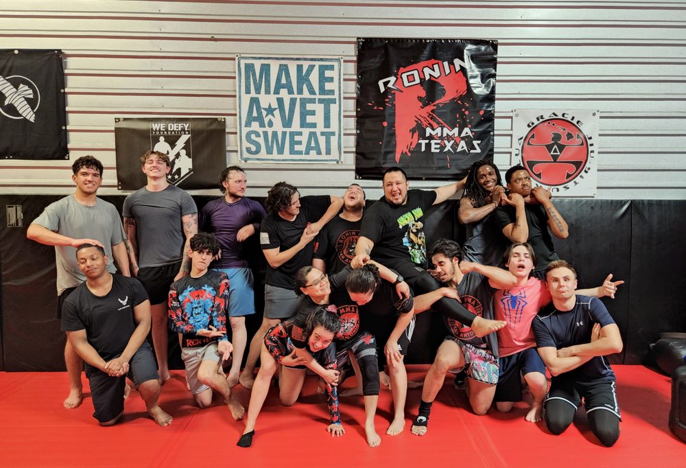 Ronin MMA Texas  Logo