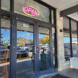 Señor Cafe - Entrance