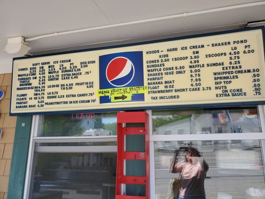 Crosby's Drive-In by null