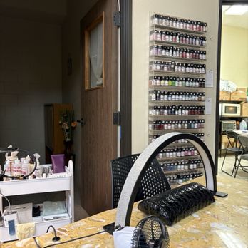 2Q Nail Spa + Eyelashes - Nail Salons Near Me - Montclair, California